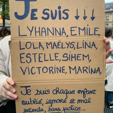 6cf90ded-47ac-4109-bbc6-fc8eadcb5f66 Manifestation Place Lépine à Paris pour la cause des femmes et des enfants