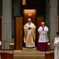 Le pape Léon XIV célèbre la messe à la Sagrada Familia