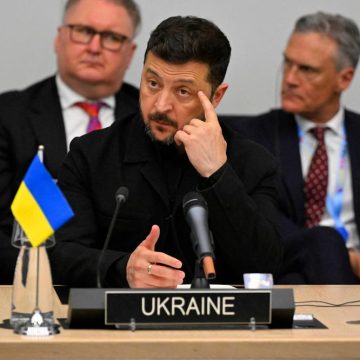 7993fb1b-1b54-4902-99b9-7dfb4a274c3a Situation en Ukraine: tensions géopolitiques, attaques et réactions