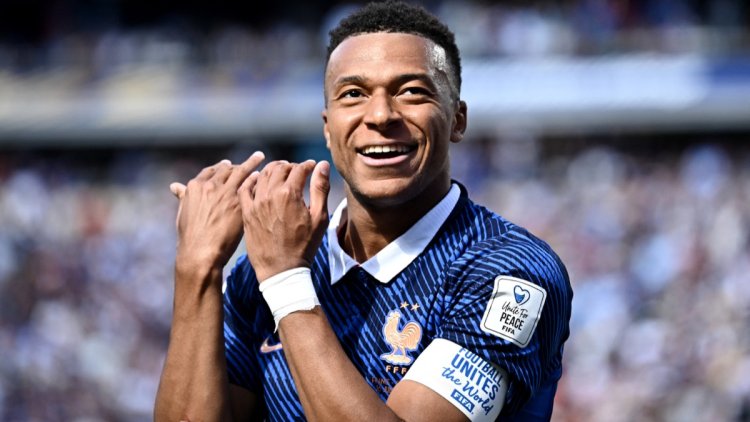 7adb38cd-803a-4c97-907a-09175c791b8b Kylian Mbappé établit de nouveaux records en Coupe du monde