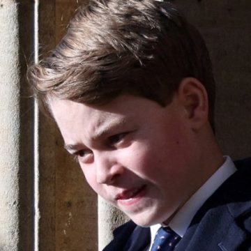 Le prince George inscrit à Eton, suivant les traces de son père