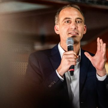 861021a6-bb58-483b-911c-ce96ca399b5d Raphaël Glucksmann et sa réflexion sur la candidature présidentielle