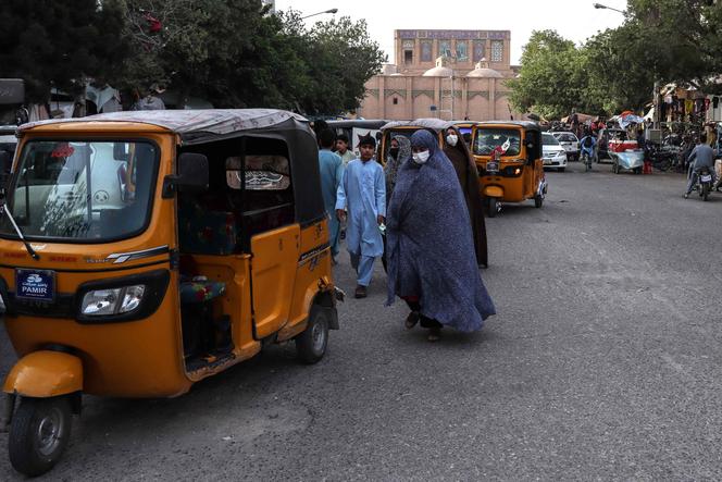 8b2f6100-0bb0-44d5-84e8-b5c1e038f6ab Protestations en Afghanistan contre la répression des femmes