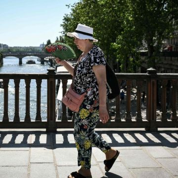 8bbb8a0d-a843-4e4e-997d-fd58d43f4712 Conséquences et Précautions Face à la Canicule en France