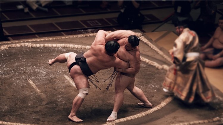 8e596a8b-9e95-44a9-b281-0a0f503752fa Le retour du sumo en France après trois décennies