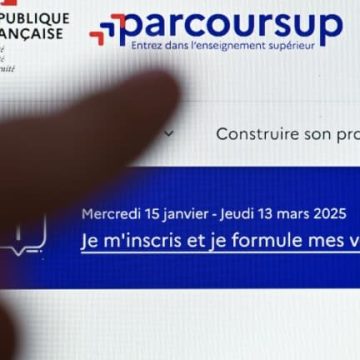 9931f868-244f-4096-bbd0-a62270aa5483 Le stress de l’attente: Parcoursup et les rêves incertains des lycéens