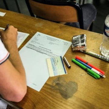 99ab587d-2529-4aba-ab13-87168ce3bdfb Les professeurs dénoncent le manque d’anticipation face à la canicule lors du Grand oral du bac