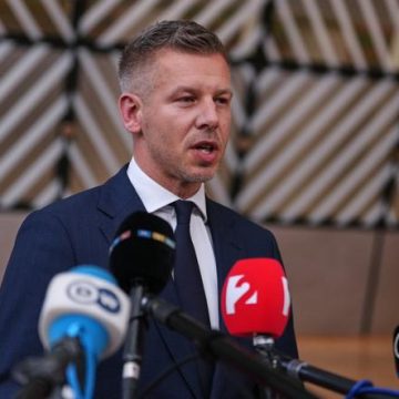 Réformes et Promesses du Nouveau Gouvernement Hongrois