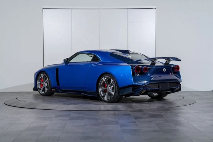 a4ab3986-a854-4c2a-9824-8c173b5a27db La Nissan GT-R50 : Un Jubilé de Style et de Puissance