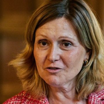 a99e83c6-0f30-42ff-b604-00add0cbc7d1 Yaël Braun-Pivet et le Budget 2027: Un Appel au 49.3