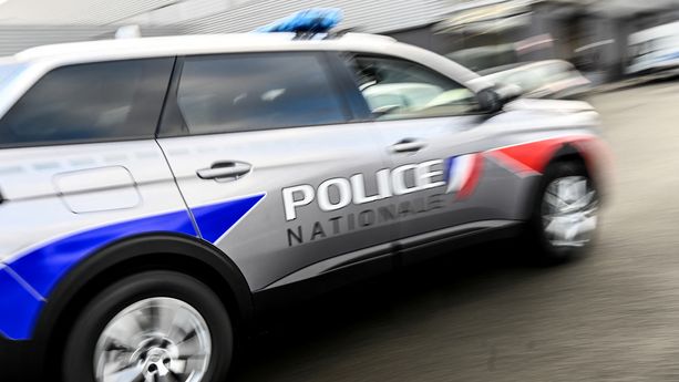 FRANCE-POLICE-SECURITY Une femme attaquée à Laval par son conjoint