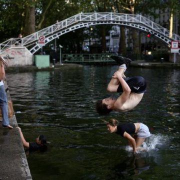 bfbdc6ab-5490-402b-95c3-5d4a65442e0c Paris et l’expérience de la baignade surveillée dans le canal Saint-Martin