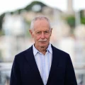 Erri de Luca : Vieillissement et souvenirs entre Naples et l’écriture