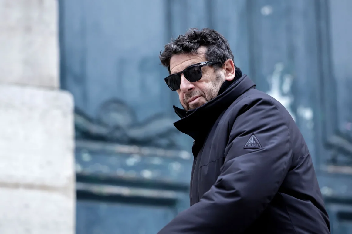 c4267f4d-90fa-4507-8e0e-0069c3ee40e0 Chute rapide de Patrick Bruel face à de graves accusations