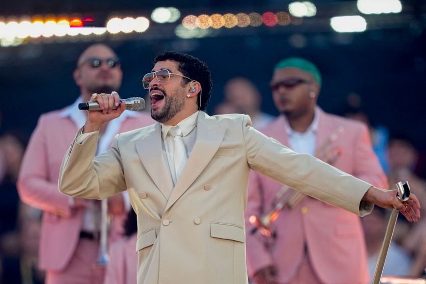 Bad Bunny performs in Barcelona Rencontre privée entre le pape Léon XIV et le chanteur Bad Bunny