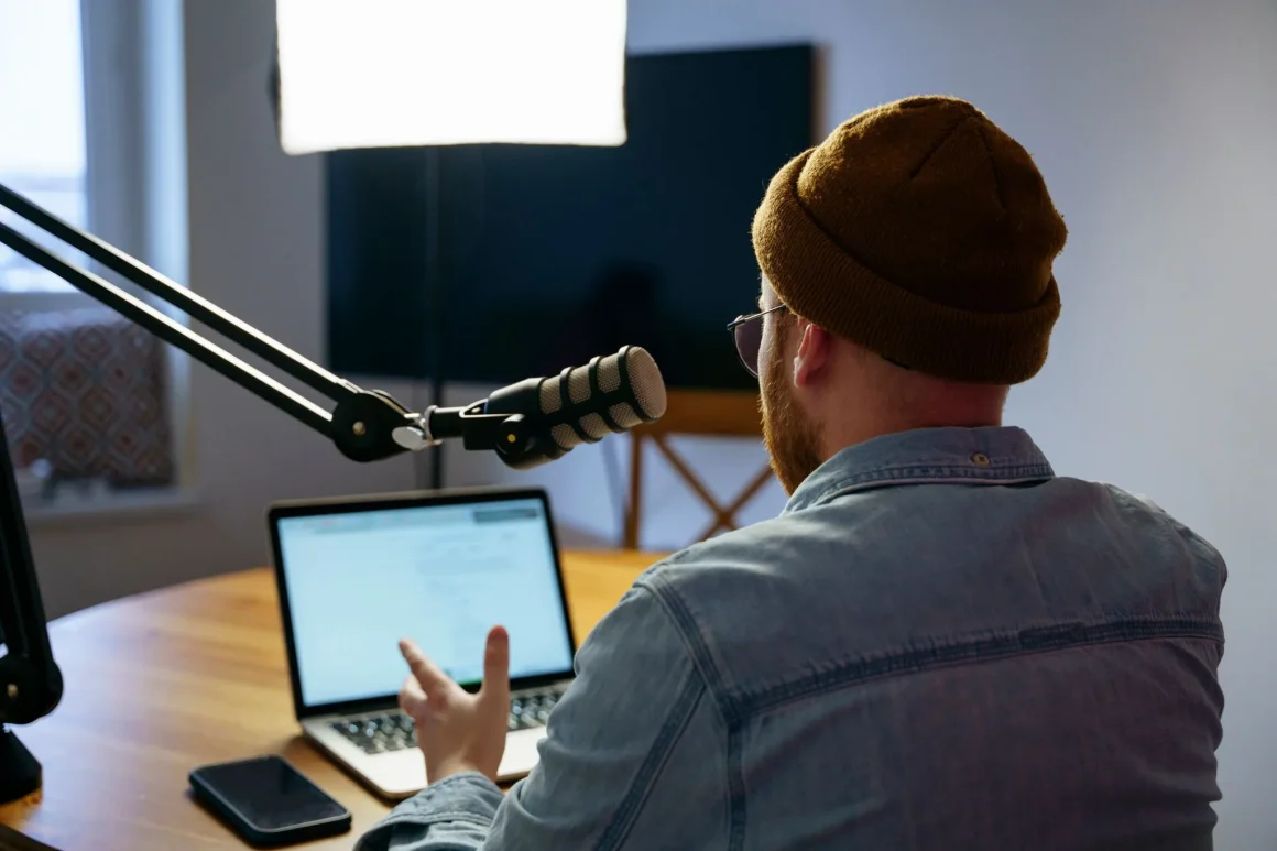 cbac5a42-8ffb-42e0-9356-1dfea0f0bd9b Radio France et le respect du pluralisme politique : mise en demeure par l’Arcom