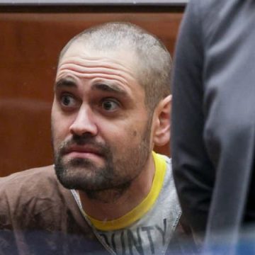 d2f216a3-06ff-47f6-a37f-dad9af61bd8a Le procès de Nick Reiner et son lien avec le fonds fiduciaire