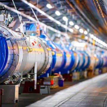 dbb32682-7ea1-4a48-a158-d93f8e3e95a9 Enthousiasme et Défis du Futur Collisionneur Circulaire
