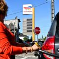 Les prix du carburant en baisse suite à un accord international