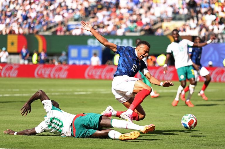 FBL-WC-2026-MATCH17-FRA-SEN L’Équipe de France Triomphe Contre le Sénégal