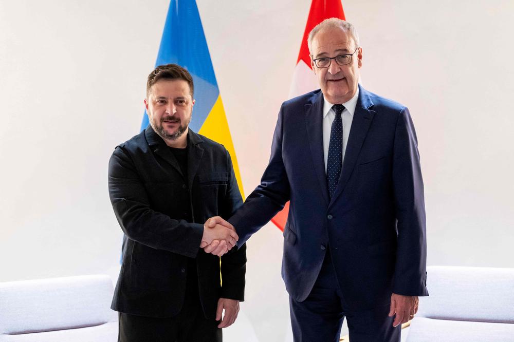 f4507ba6-2d35-49cb-8cd6-cef9e16b8cd0 Proposition de Rencontre entre Zelensky et Poutine aux États-Unis