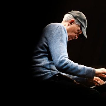 f7c79903-cc31-4205-84f6-e7b6159bad31 Abdullah Ibrahim : Une vie consacrée au jazz et à la lutte anti-apartheid