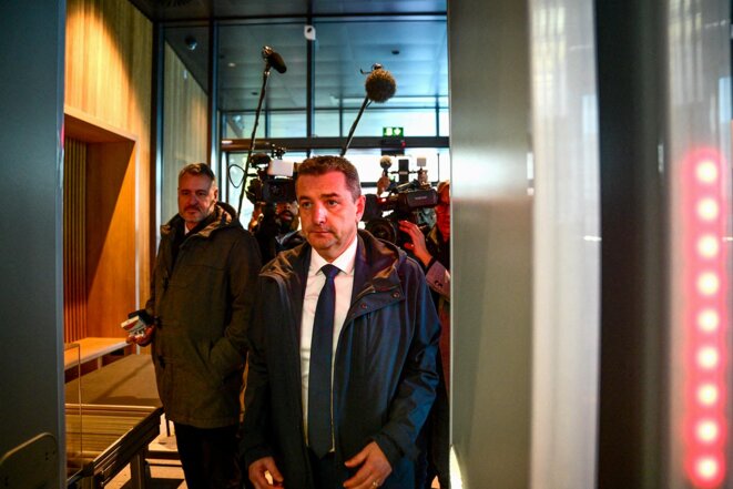 ff0a3c7a-06aa-4985-acec-1183180b9239 La transparence en politique : Le cas de Gaël Perdriau face à la justice