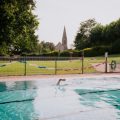 Réduction des piscines publiques en France