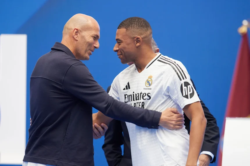 Zinedine Zidane devient sélectionneur de l’équipe de France