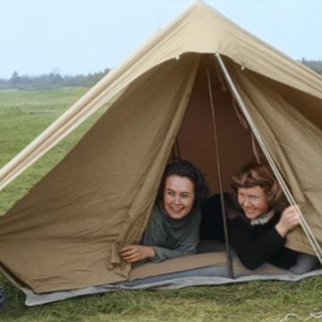 214d9a3f-a456-4e58-9a98-58f1fee0c97b Documentaire sur le camping : retour en enfance avec Franck Dubosc et Karin Viard