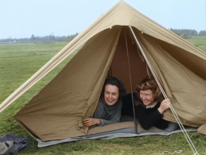 214d9a3f-a456-4e58-9a98-58f1fee0c97b Documentaire sur le camping : retour en enfance avec Franck Dubosc et Karin Viard