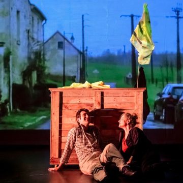 Un Regard sur le Spectacle de Doléances