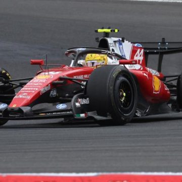 Lewis Hamilton reçoit une amende après avoir renversé un mécanicien lors du Grand Prix de Belgique