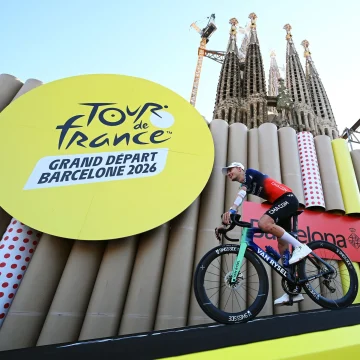 Départ du Tour de France 2026 et précautions face à la canicule