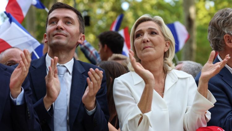 28caa2ad-dffa-4d05-a035-4f509e6c564d Julien Sanchez dirige la campagne de Marine Le Pen