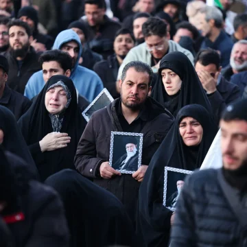 La préparation des funérailles d’Ali Khamenei à Téhéran