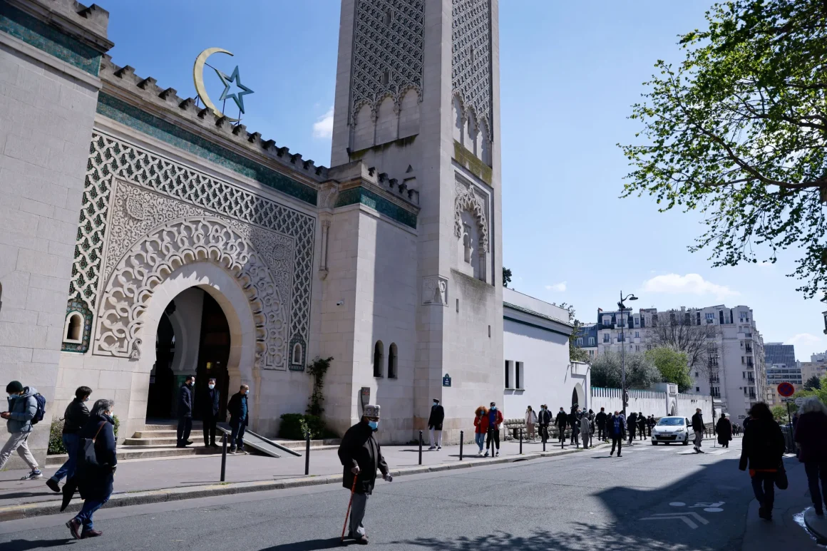 Un siècle d’histoire de la Grande Mosquée de Paris