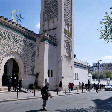 Un siècle d’histoire de la Grande Mosquée de Paris