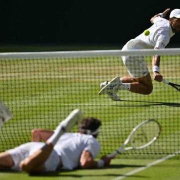 Djokovic triomphe face à Rinderknech à Wimbledon