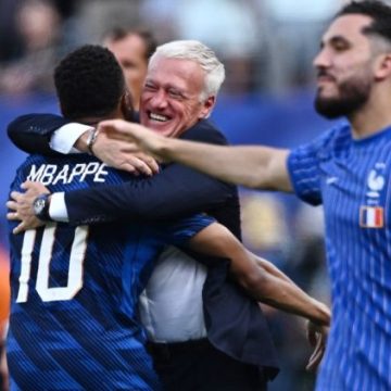 31e52018-950a-4c97-9b82-1a7645f971c9 Kylian Mbappé montre son soutien à Didier Deschamps après un but crucial