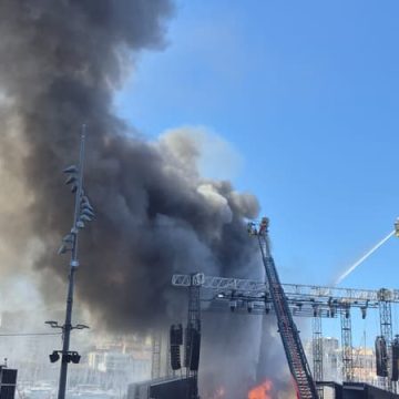 37528fdb-31aa-49f4-8035-b1fb19e4c91c Incendie au Vieux-Port : Réponse rapide des marins-pompiers