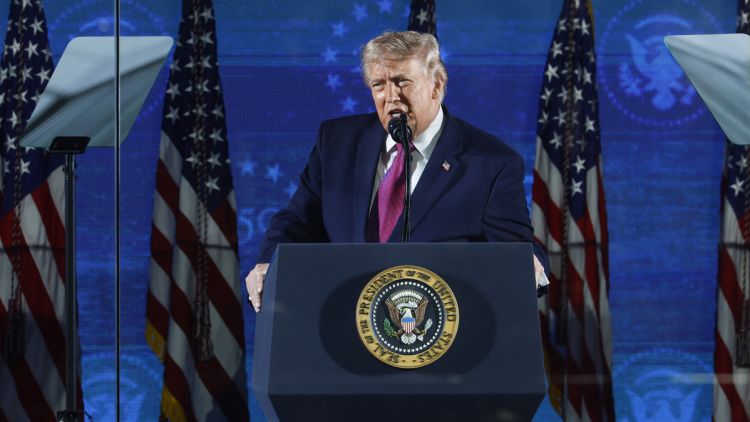 3891be1c-2bed-4c8b-8e6a-b23a936918e4 Discours patriotique de Donald Trump au Mont Rushmore
