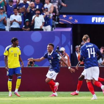 3aacac75-dcce-4cb6-b188-9b2e3525412a Mbappé et la France dominent la Suède en Coupe du monde