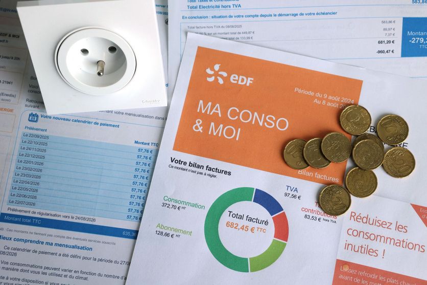FRANCE - ELECTRICITY - INVOICE Changements dans les Tarifs Électriques et Solutions Technologiques