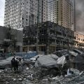 Bombardements russes et tensions croissantes en Ukraine
