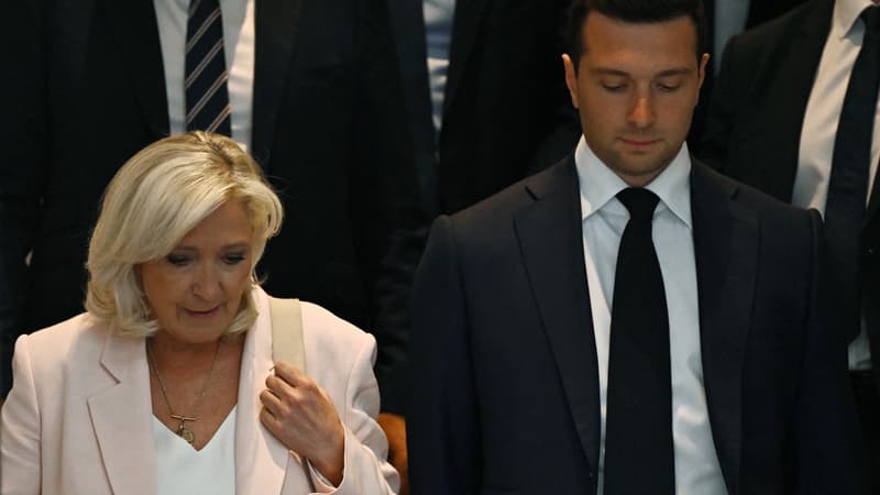 4905fcf8-d134-4117-b3d2-3f5f8887d5b0 Marine Le Pen annonce sa candidature à la présidentielle de 2027