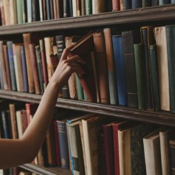 Un livre retourné à la bibliothèque après 150 ans d&rsquo;absence