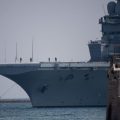 Le Charles-de-Gaulle retourne à Toulon