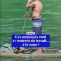 Les employés suisses qui rentrent du travail à la nage