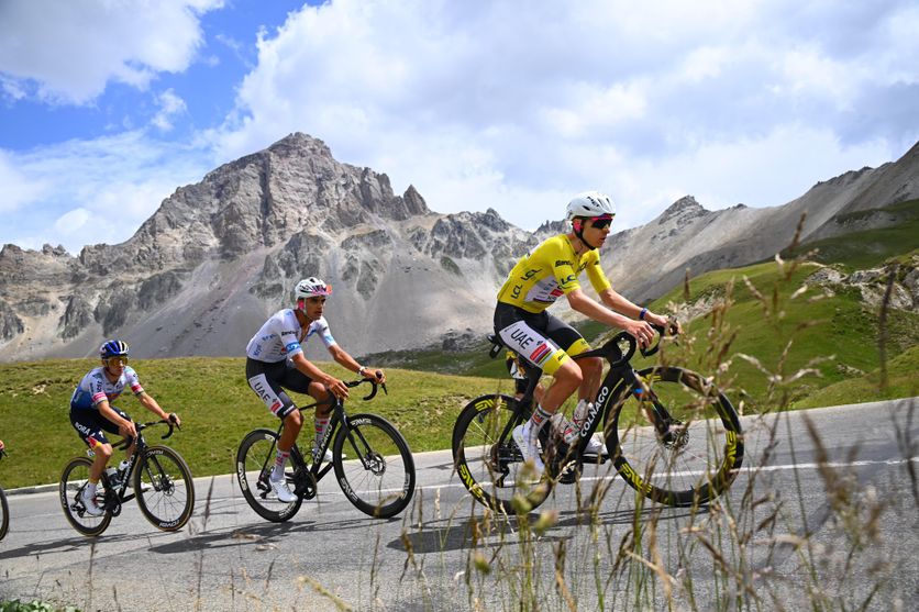LE BOURG D'OISANS/ALPE D'HUEZ Tadej Pogacar rejoint les légendes du Tour de France